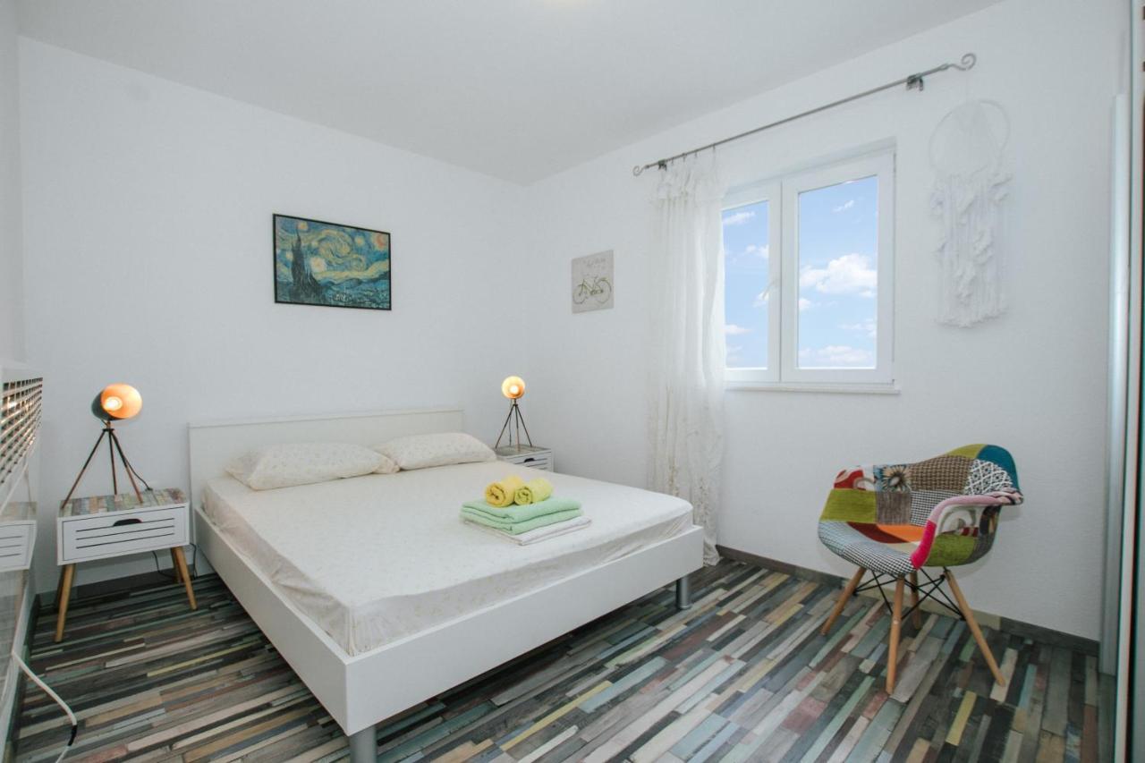 Apartman Bagattino-Trogir Near Old Town Eksteriør bilde